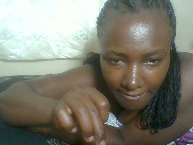 Blackqueen3's BongaCams show and profile