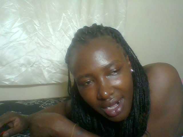 Blackqueen3's BongaCams show and profile