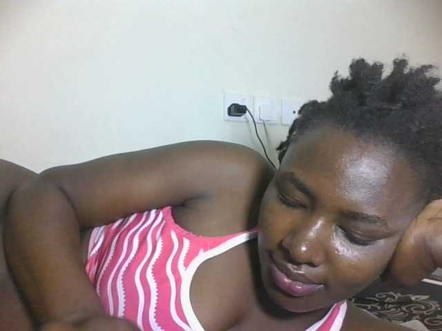 Blackqueen3's BongaCams show and profile