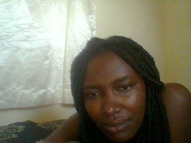 Blackqueen3's BongaCams show and profile