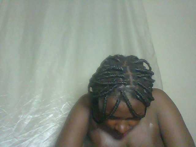 Blackqueen3's BongaCams show and profile