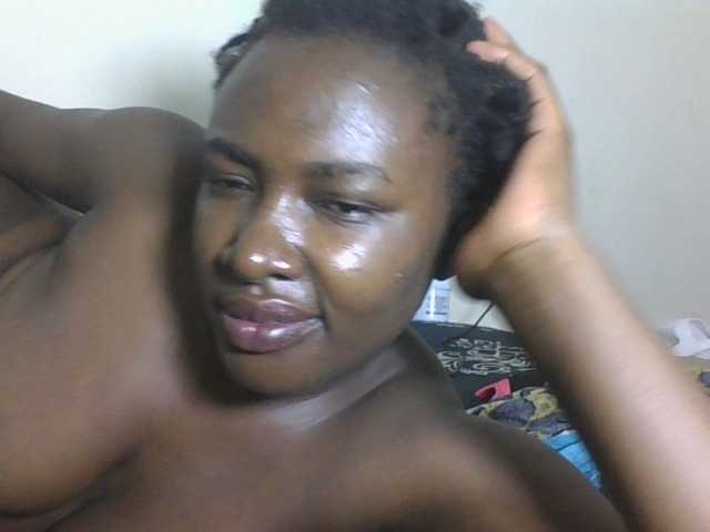 Blackqueen3's BongaCams show and profile