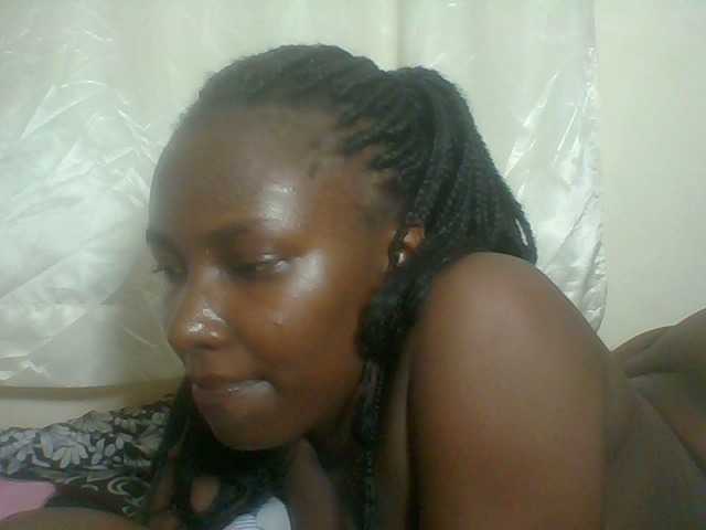 Blackqueen3's BongaCams show and profile