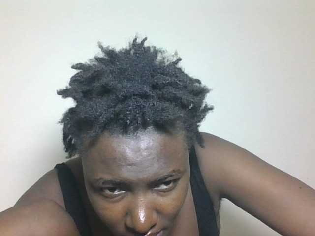 Blackqueen3's BongaCams show and profile