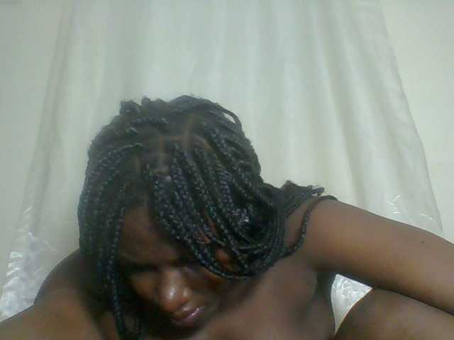 Blackqueen3's BongaCams show and profile