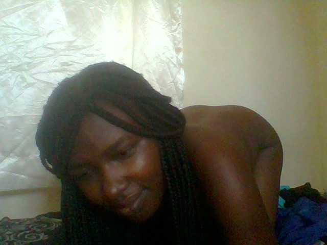 Blackqueen3's BongaCams show and profile