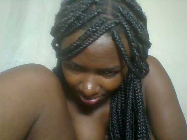 Blackqueen3's BongaCams show and profile