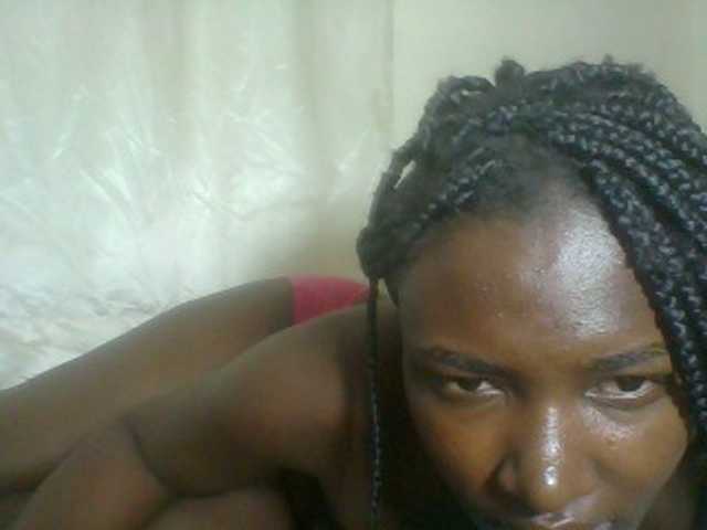 Blackqueen3's BongaCams show and profile