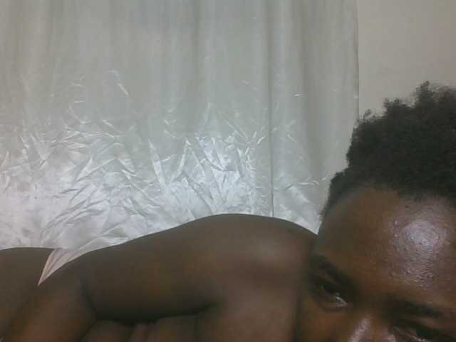 Blackqueen3's BongaCams show and profile