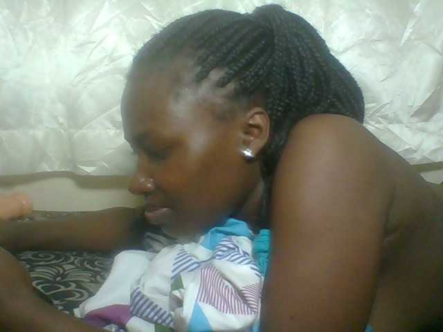 Blackqueen3's BongaCams show and profile