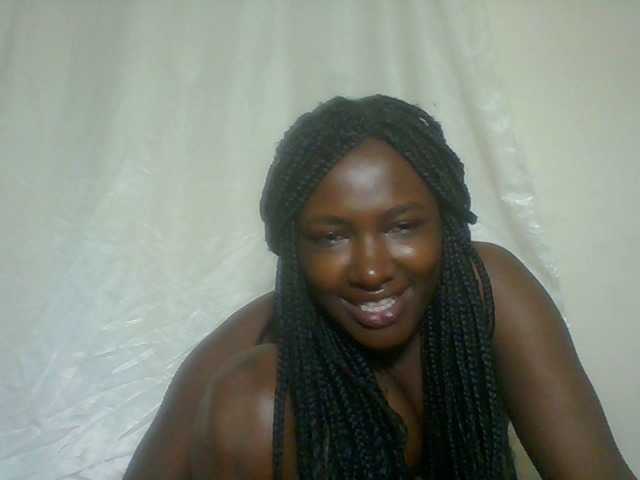 Blackqueen3's BongaCams show and profile