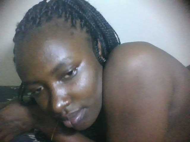 Blackqueen3's BongaCams show and profile