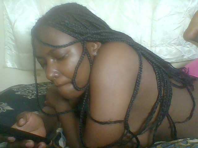 Blackqueen3's BongaCams show and profile