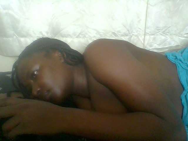 Blackqueen3's BongaCams show and profile