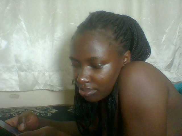 Blackqueen3 Live Cam on BongaCams