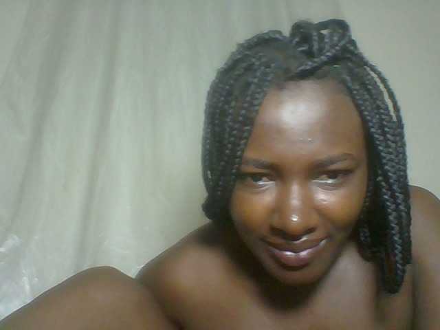 Blackqueen3 live cam profile