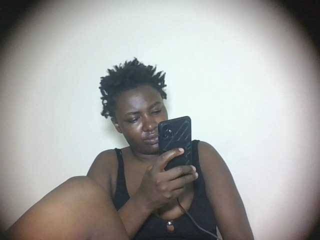 Blackqueen3's BongaCams show and profile