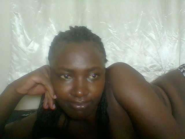 Blackqueen3's BongaCams show and profile