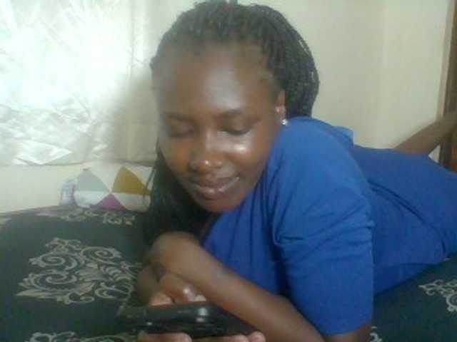 Blackqueen3's BongaCams show and profile