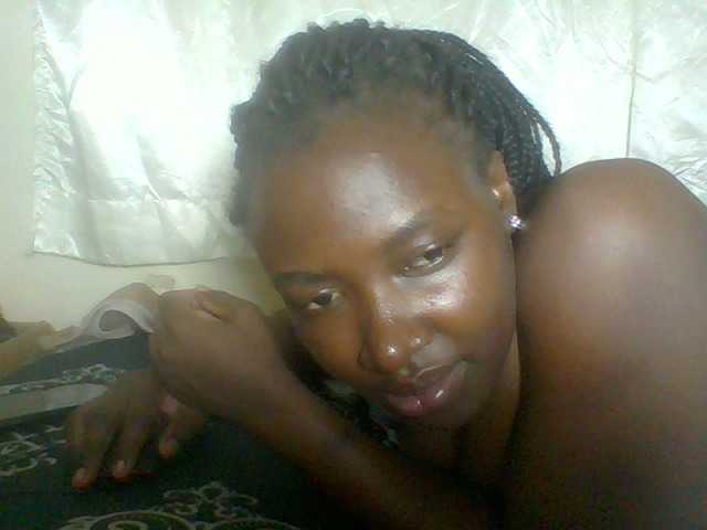 Blackqueen3's BongaCams show and profile