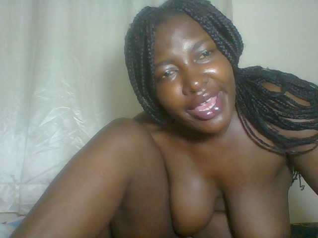 Blackqueen3's BongaCams show and profile