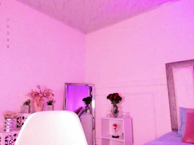 leilafisher's BongaCams show and profile