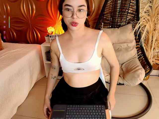 leilafisher webcam