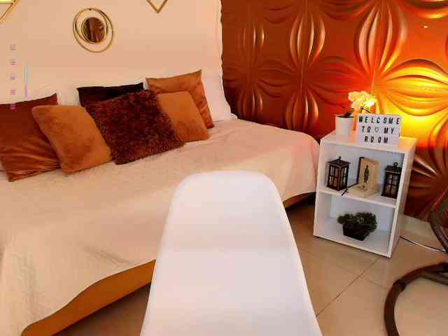 leilafisher leilafisher