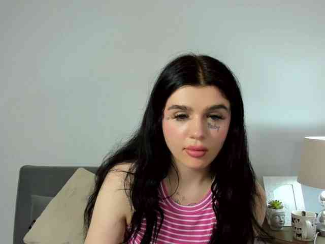 CharlotteAmazing webcam