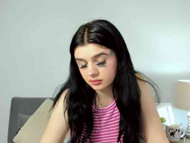 CharlotteAmazing webcam