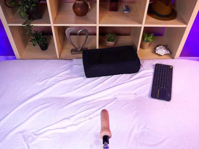  RaquelLust chat room