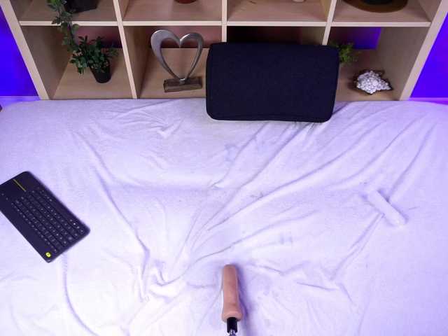 RaquelLust's BongaCams show and profile