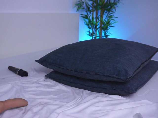 RaquelLust's BongaCams show and profile