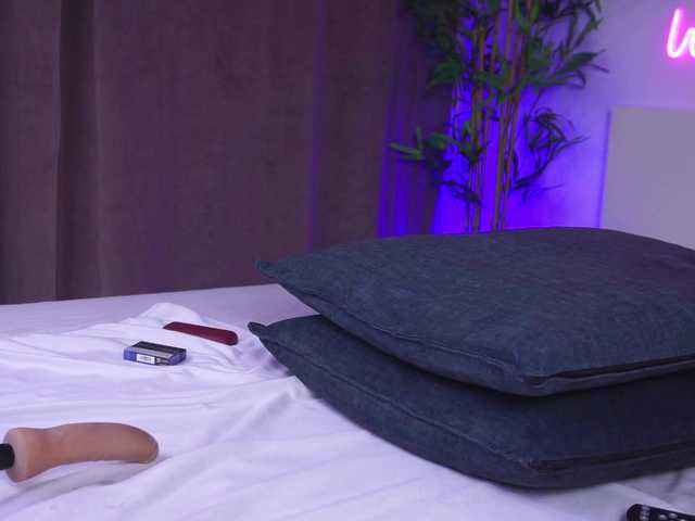 RaquelLust's BongaCams show and profile