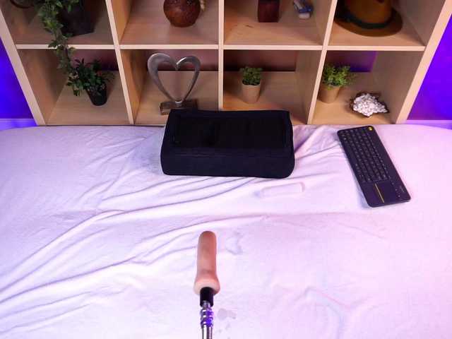  RaquelLust chat room