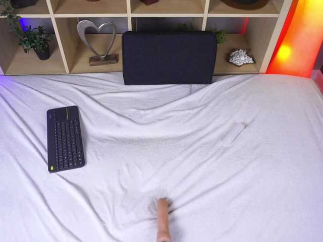 RaquelLust's BongaCams show and profile