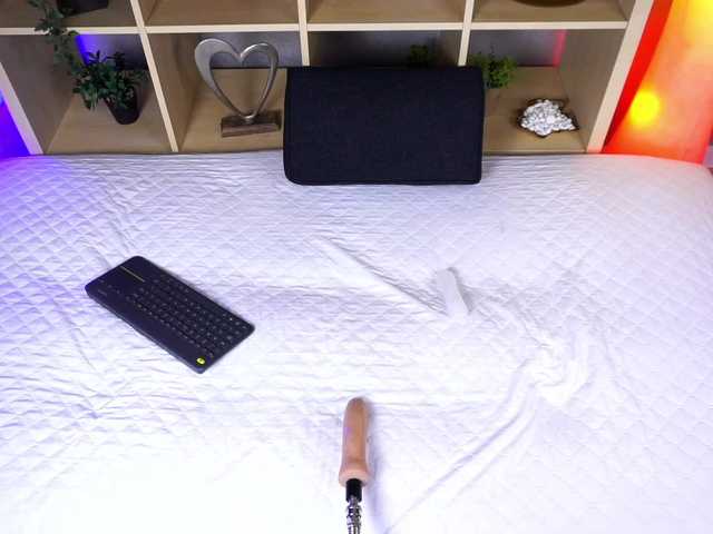 RaquelLust's BongaCams show and profile