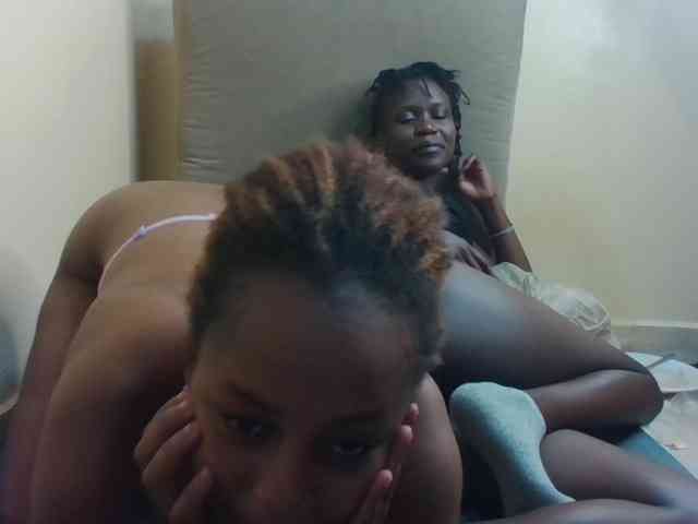 Sexxy-petites webcam