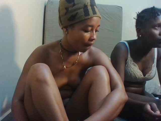 Sexxy-petites webcam