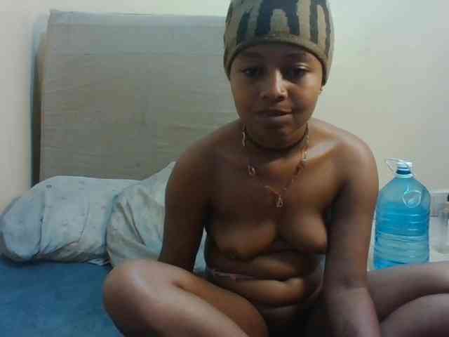 Sexxy-petites webcam