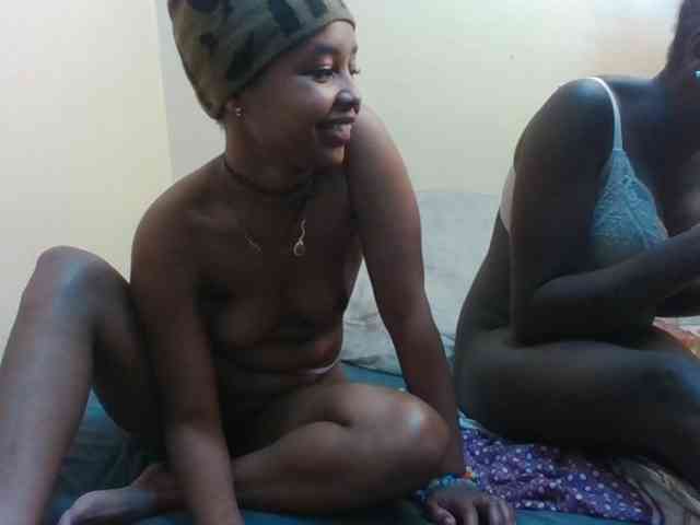 Sexxy-petites webcam