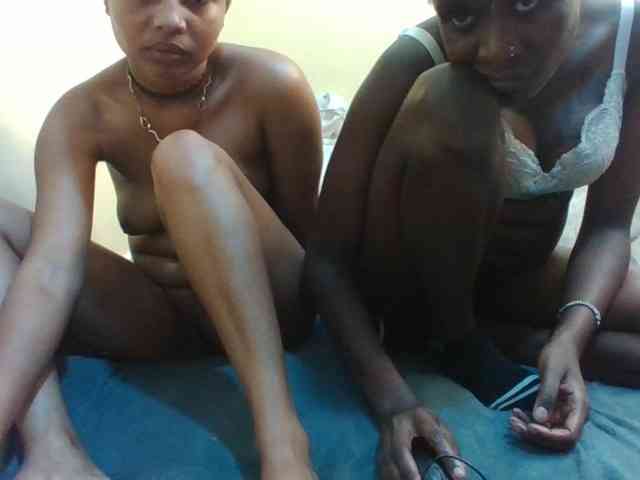 Sexxy-petites webcam