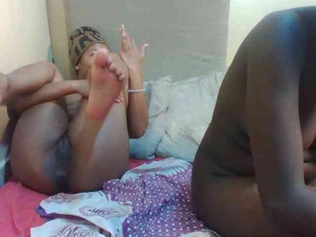 Sexxy-petites webcam