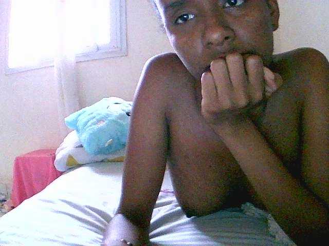 Royal-chat's BongaCams show and profile