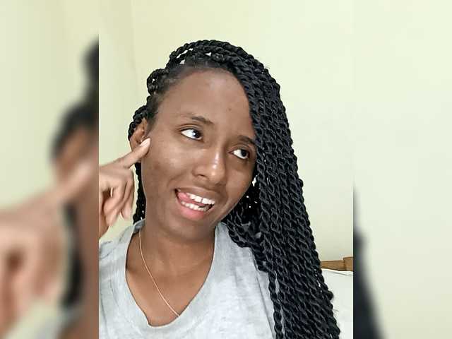 Royal-chat's BongaCams show and profile