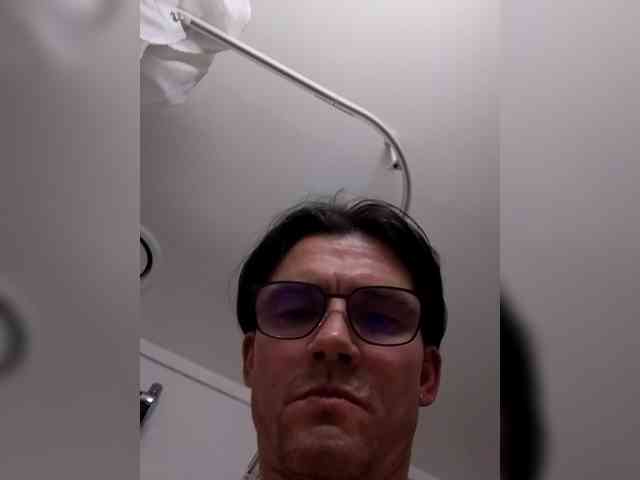 Gentlemanintwo Gentlemanintwo