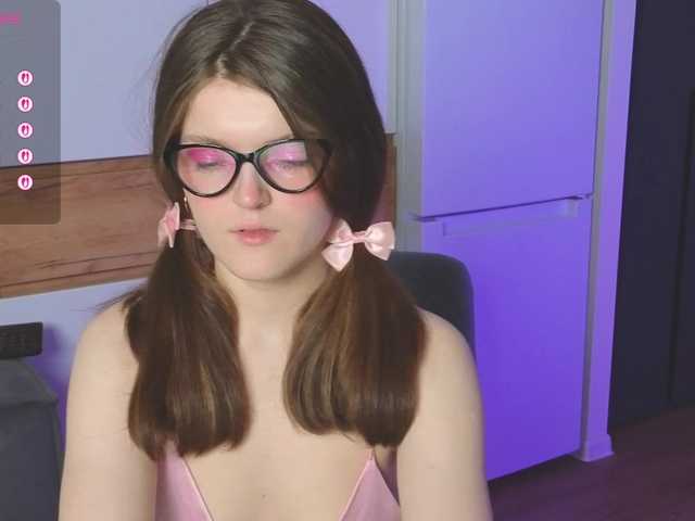 Annpopsy's BongaCams show and profile