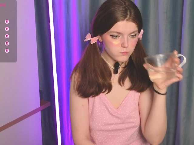 Annpopsy's BongaCams show and profile