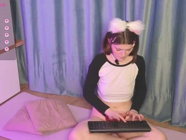 Annpopsy's BongaCams show and profile