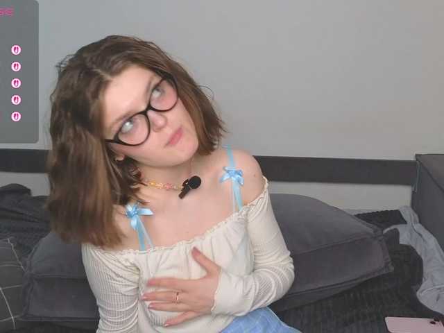 Annpopsy's BongaCams show and profile